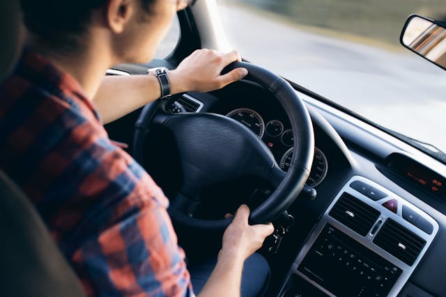 Školení řidičů jako povinnost i cesta ke zvýšení bezpečnosti a profesionality